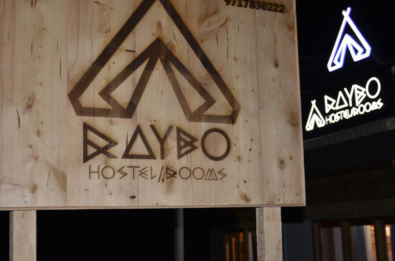 Raybo Hostel Лех Экстерьер фото