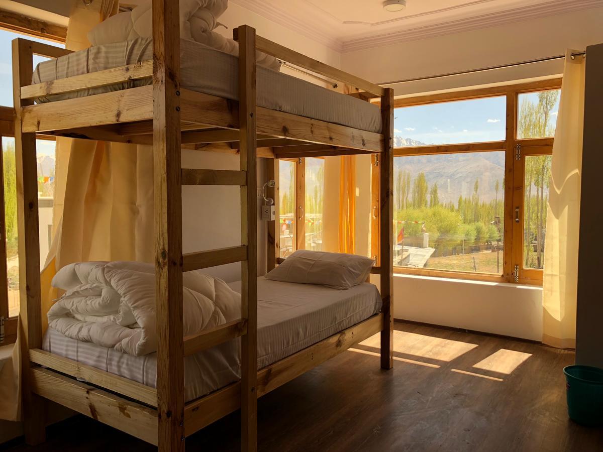 Raybo Hostel Лех Экстерьер фото