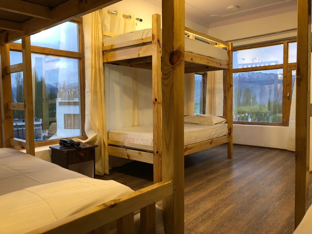 Raybo Hostel Лех Экстерьер фото