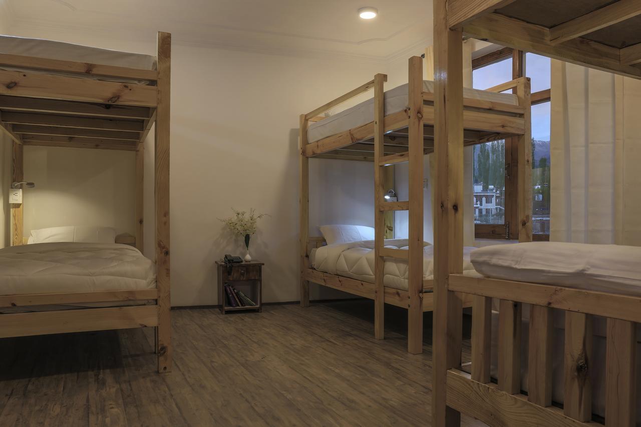 Raybo Hostel Лех Экстерьер фото
