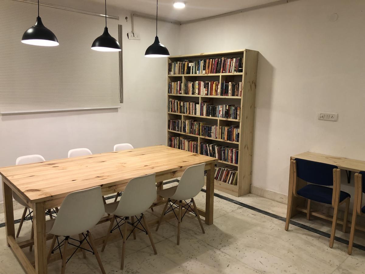 Raybo Hostel Лех Экстерьер фото