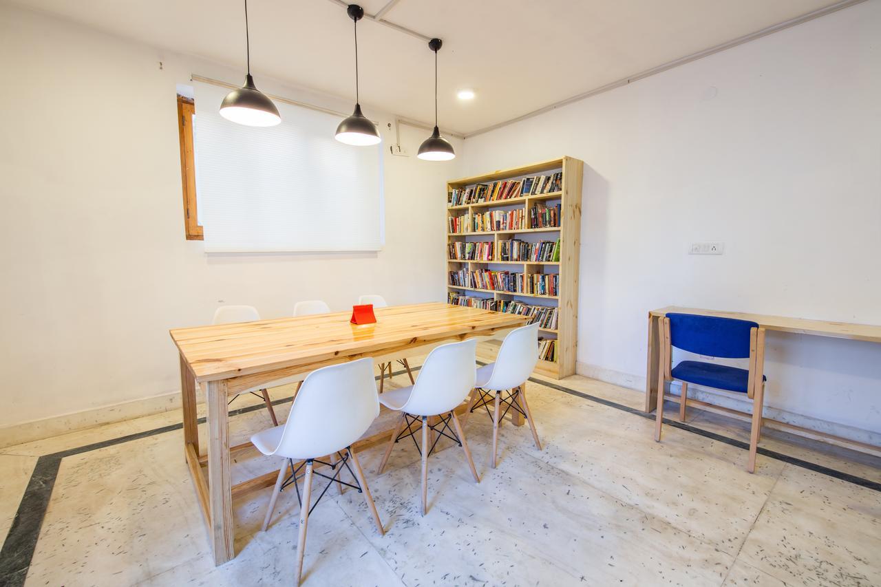 Raybo Hostel Лех Экстерьер фото
