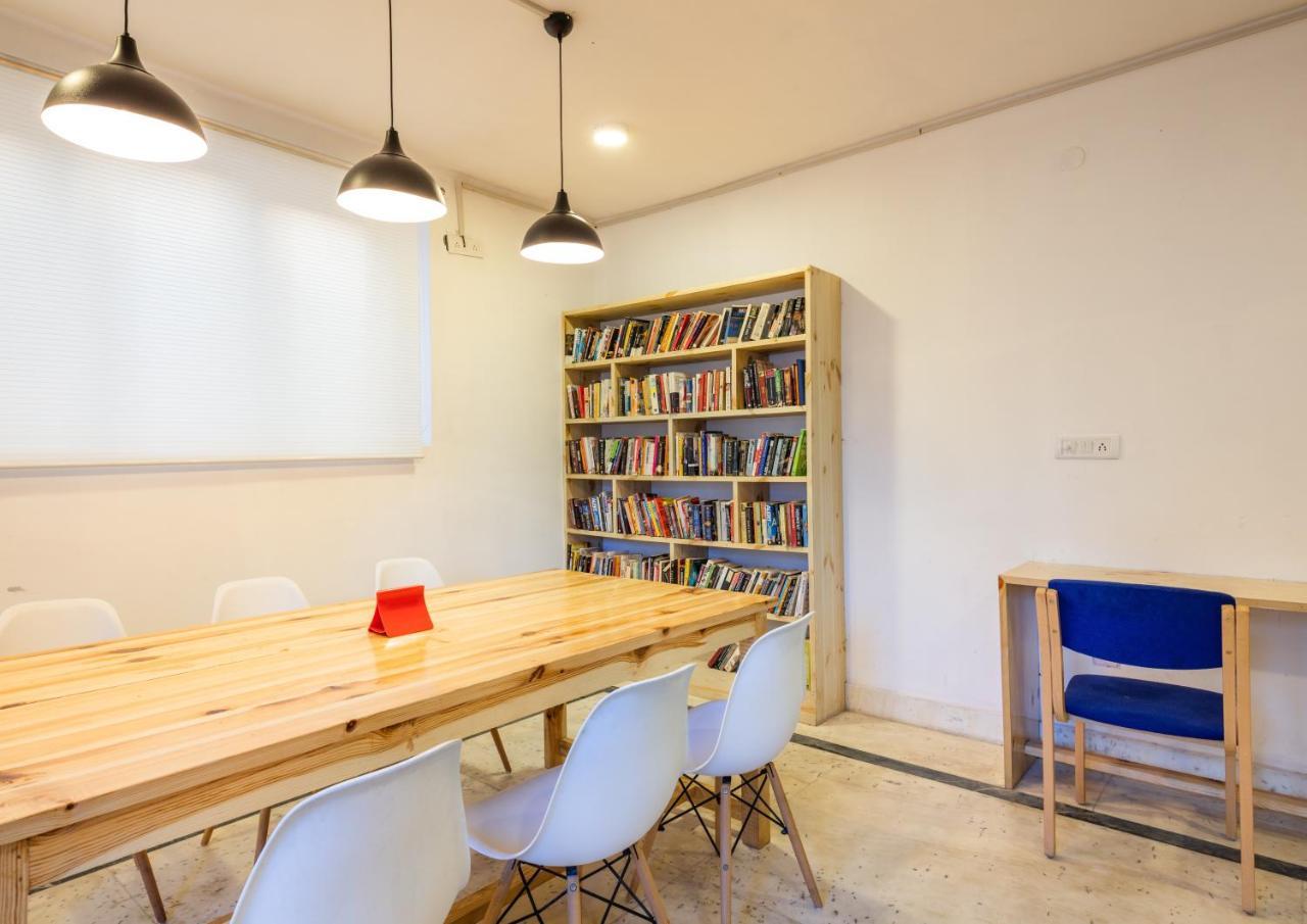 Raybo Hostel Лех Экстерьер фото